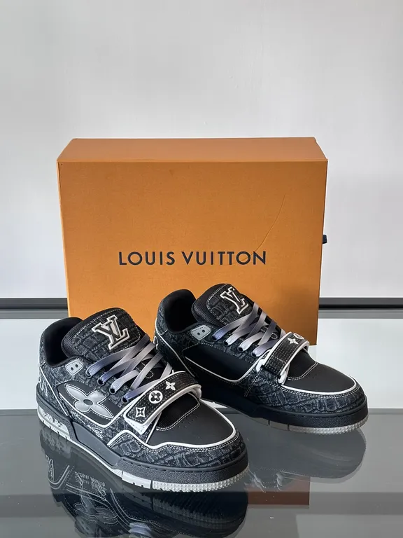 Louis Vuitton Shoe 